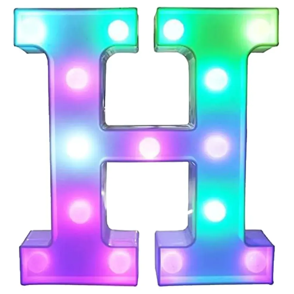 Bokstav med LED-belysning RGB