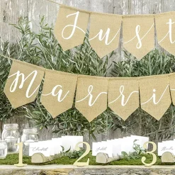 Girlander Just Married