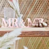 Mr & Mrs Skilt Roségull Akryl