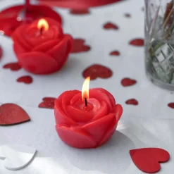 Rødt roseformet lys